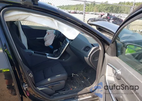 2014 Volvo S60 T5 из США, поврежденный, VIN YV1612FH9E2293032